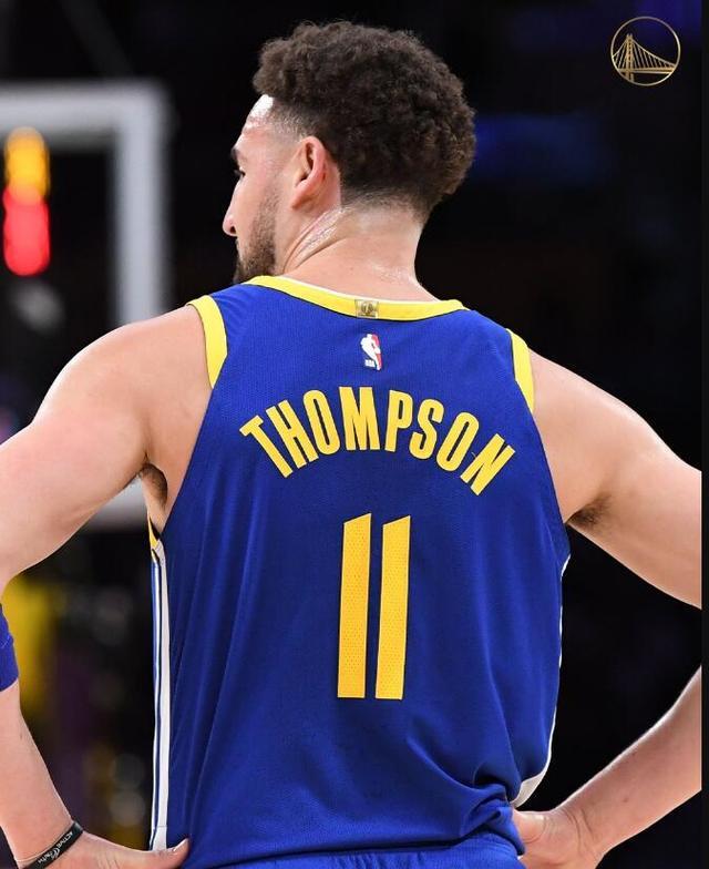 前妻：和布冯离婚后，花了很长时间才接受别人的追求（布冯前妻自述：离婚后很久才接受他人追求）