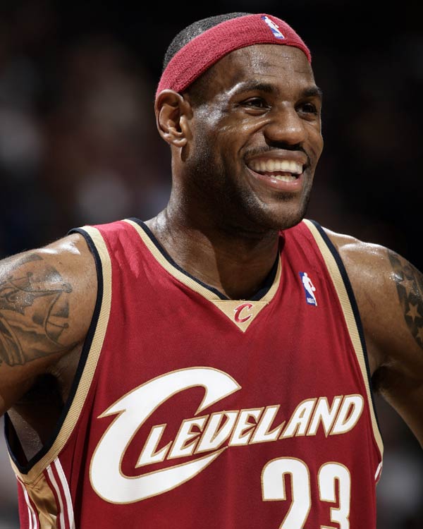 本赛季5大联赛场均拿分榜：拜仁2.8分领跑，皇马第2阿森纳第3（本赛季五大联赛场均积分榜：拜仁以2.8分居首，皇马第二，阿森纳第三）