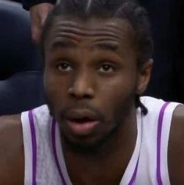 魏祥鑫：我还不是“全村的希望”，争取能踢出来在欧洲立足（魏祥鑫：还谈不上“全村的希望”，要踢出来并在欧洲站稳脚跟）