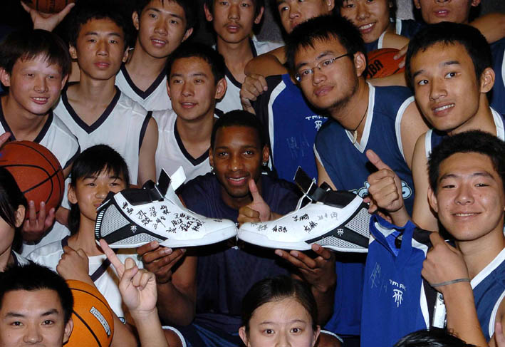 大家好，我是冷刺孙兴憨本人！（嗨，冷刺孙兴憨在此！）