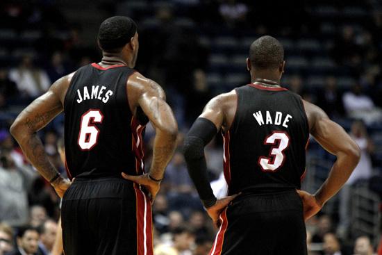 世体：巴萨否认了有意引进凯恩的报道，目前没和任何球员接触（世体：巴萨驳斥有意引进凯恩传闻，称目前未与任何球员接触）