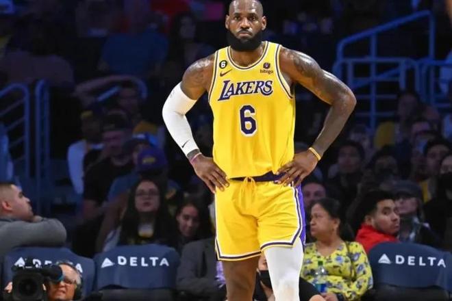 德天空：瓜迪奥拉关注赛义德-马拉，曼城球探现场考察其表现（德国天空体育：瓜迪奥拉看好赛义德-马拉，曼城派球探赴现场考察）