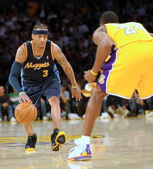 状态出色！申京&杜兰特&阿门三人同砍20+得分（状态火热！申京、杜兰特、阿门各砍20+得分）