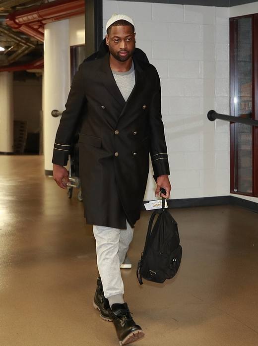 欧冠比赛战术分析：尤文图斯防守策略,（欧冠战术解析：尤文图斯的防守体系）